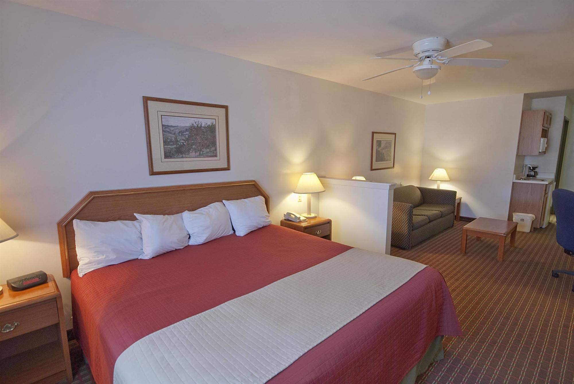 Hotel Western & 3*