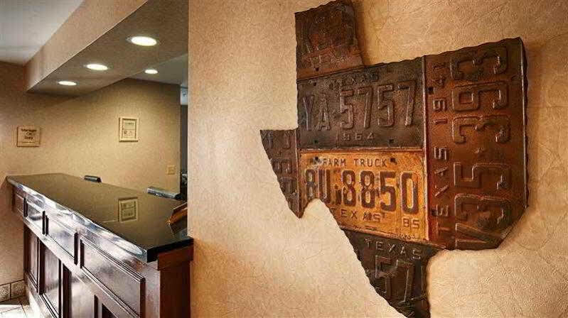 Western & Hotel 3*